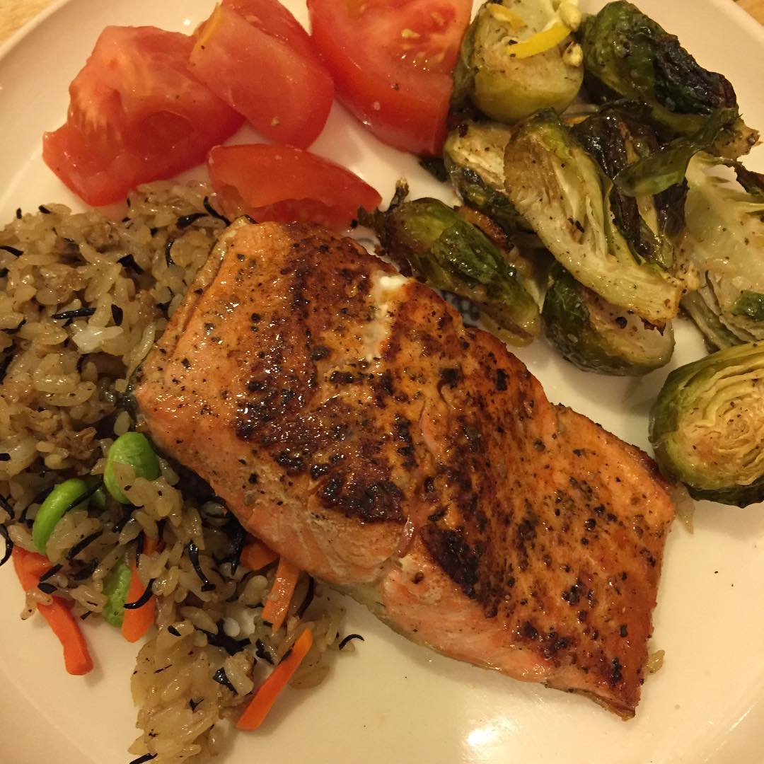 One-Pan Salmon with Roasted Vegetables (image credits: wikimedia)