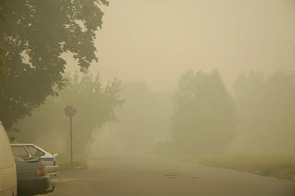Americans Locked Indoors While Smoke Takes Over (Image Credits: Wikimedia)