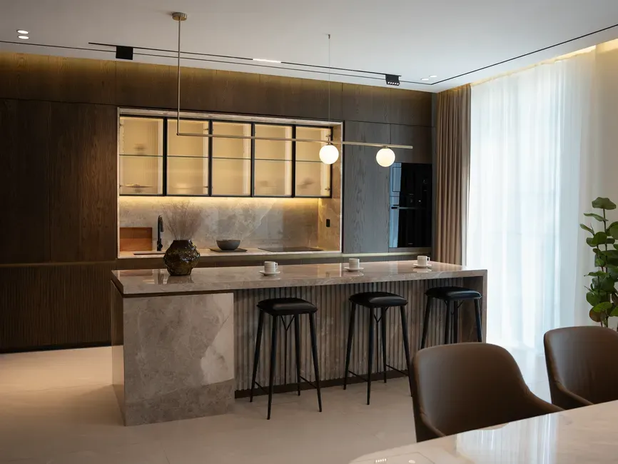 Seating turns a workspace into a gathering spot (Image Credits: Pexels)