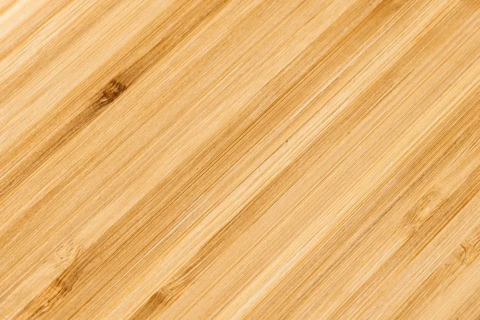 Wood grain and the warmth of raw materials (Image Credits: Pexels)