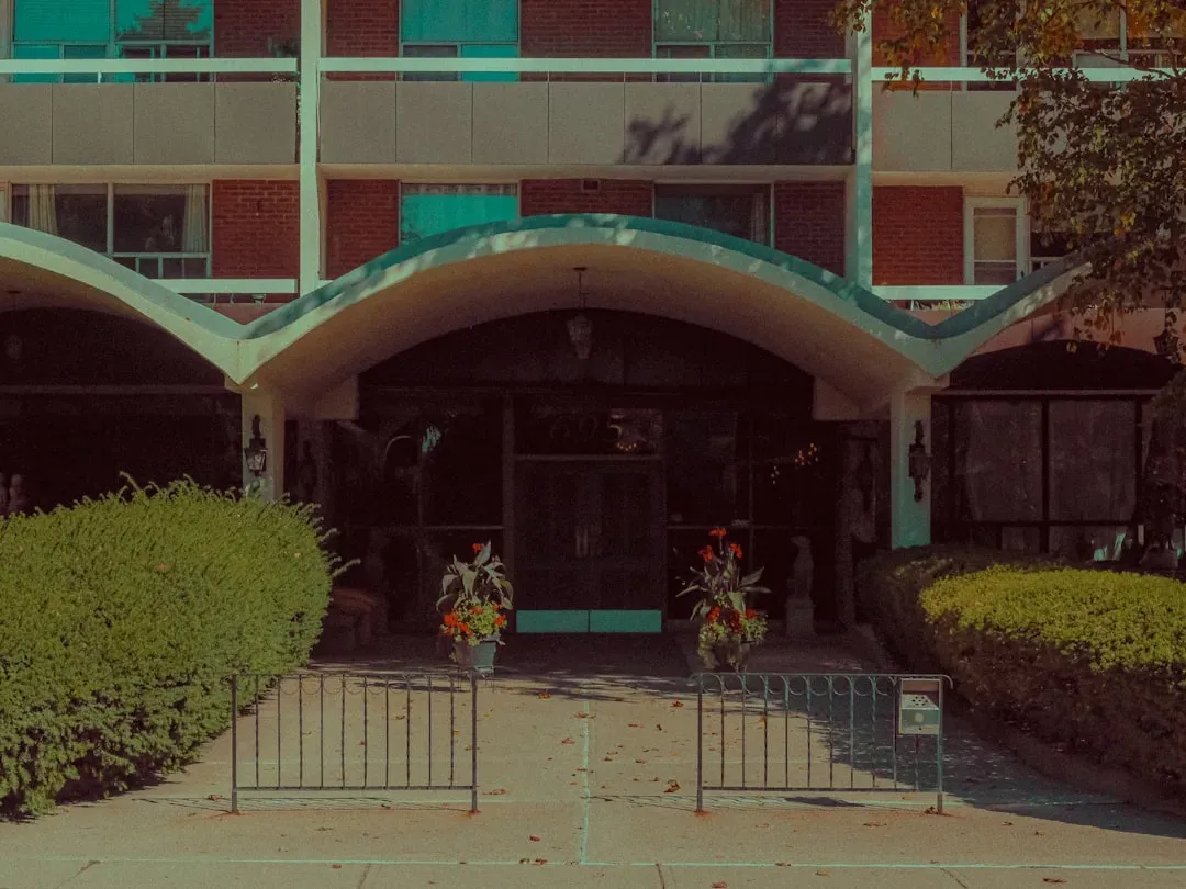 Entryways Built to Draw the Eye (Image Credits: Unsplash)