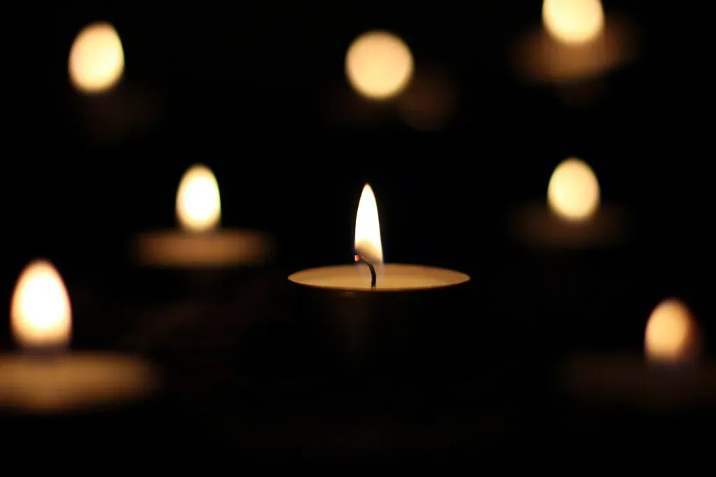 The Small Rituals That Reinforce Belonging (Markus Grossalber, Flickr, CC BY 2.0)