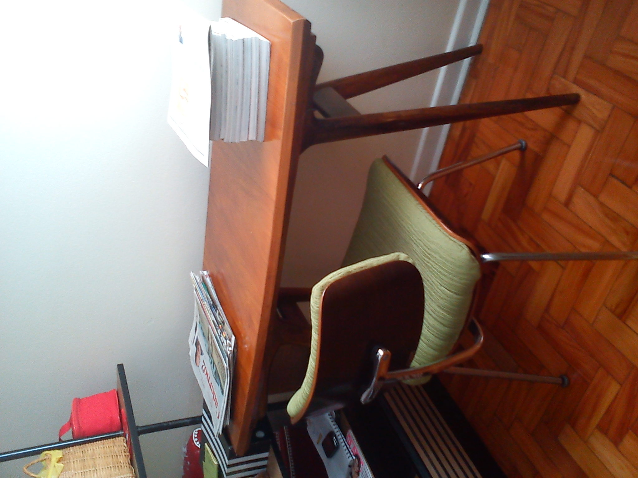 Home Offices Get the Mid-Century Treatment (image credits: wikimedia)