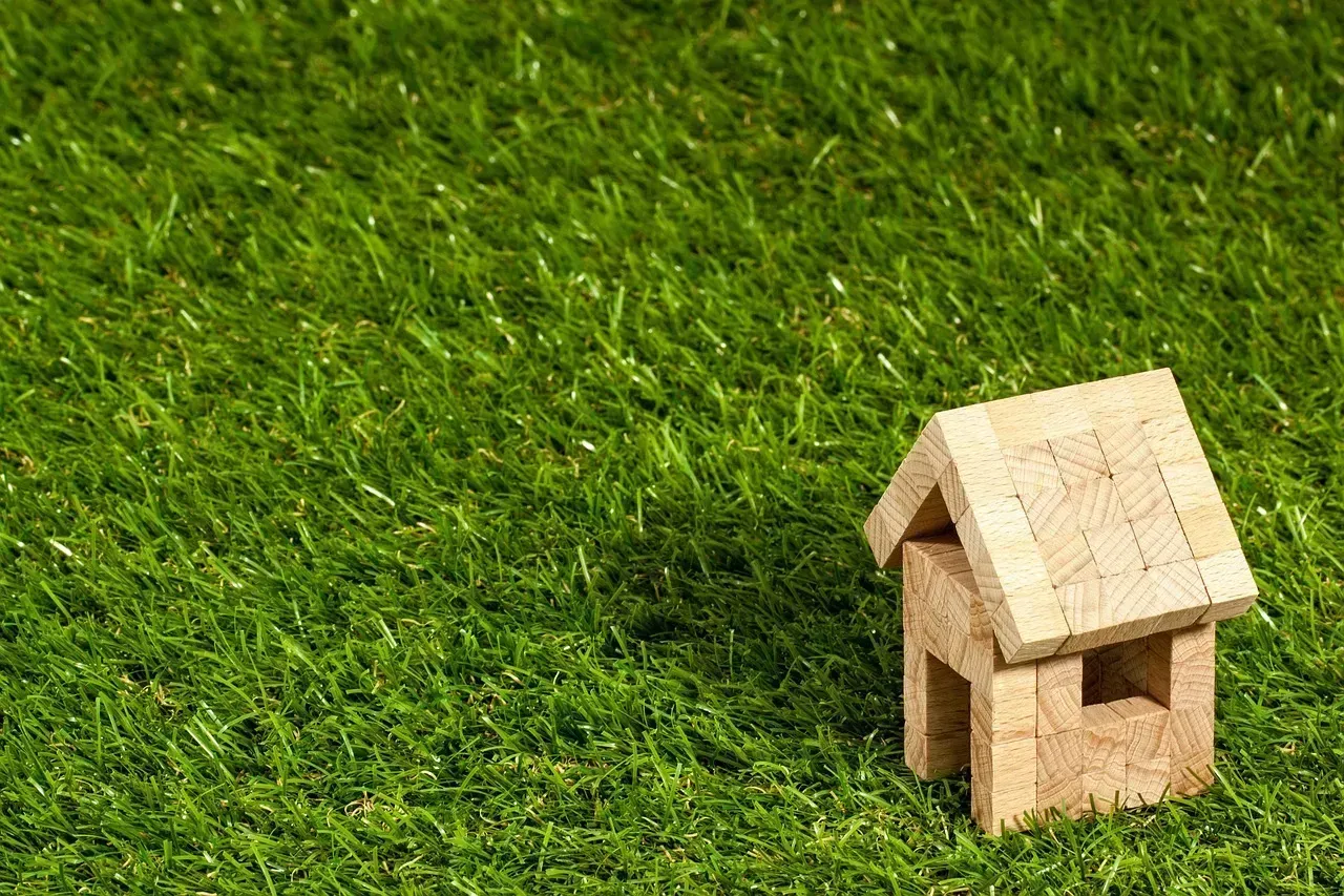 Affordability Pressures Are Sealing the McMansion's Fate (Image Credits: Pixabay)