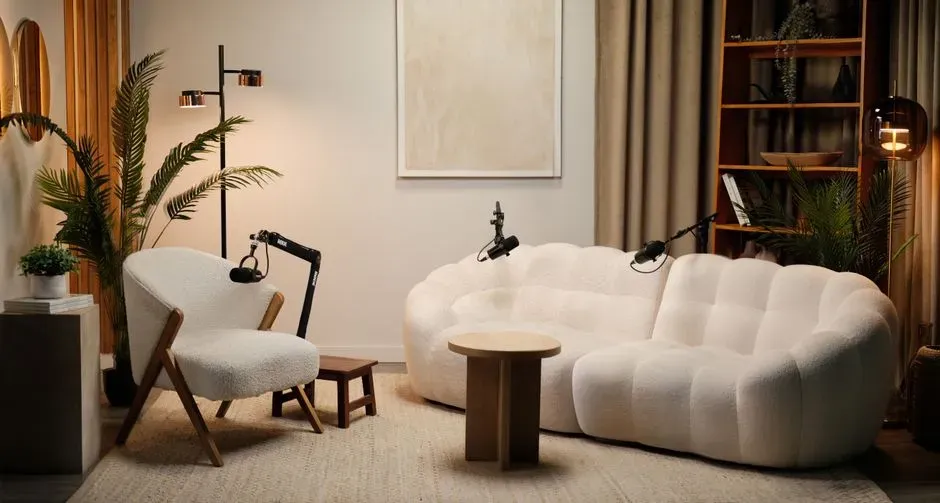 The Livg Room, Softened for Slower Evengs (Image Credits: Pexels)