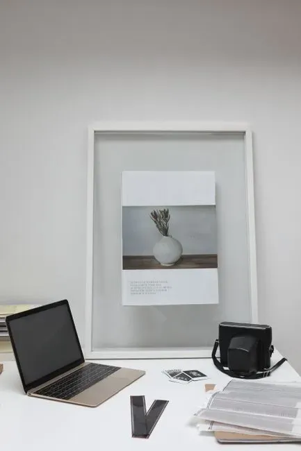 Use digital frames for photos that never get printed (Image Credits: Pexels)