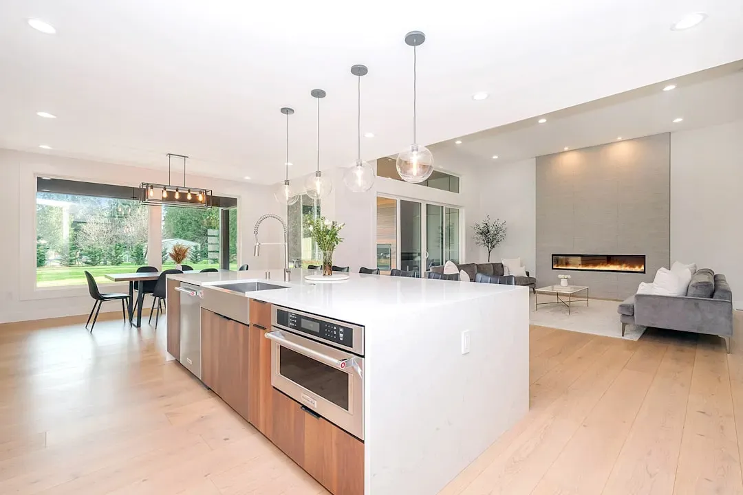 Closed-Off Kitchens and Choppy Floor Plans (Image Credits: Unsplash)