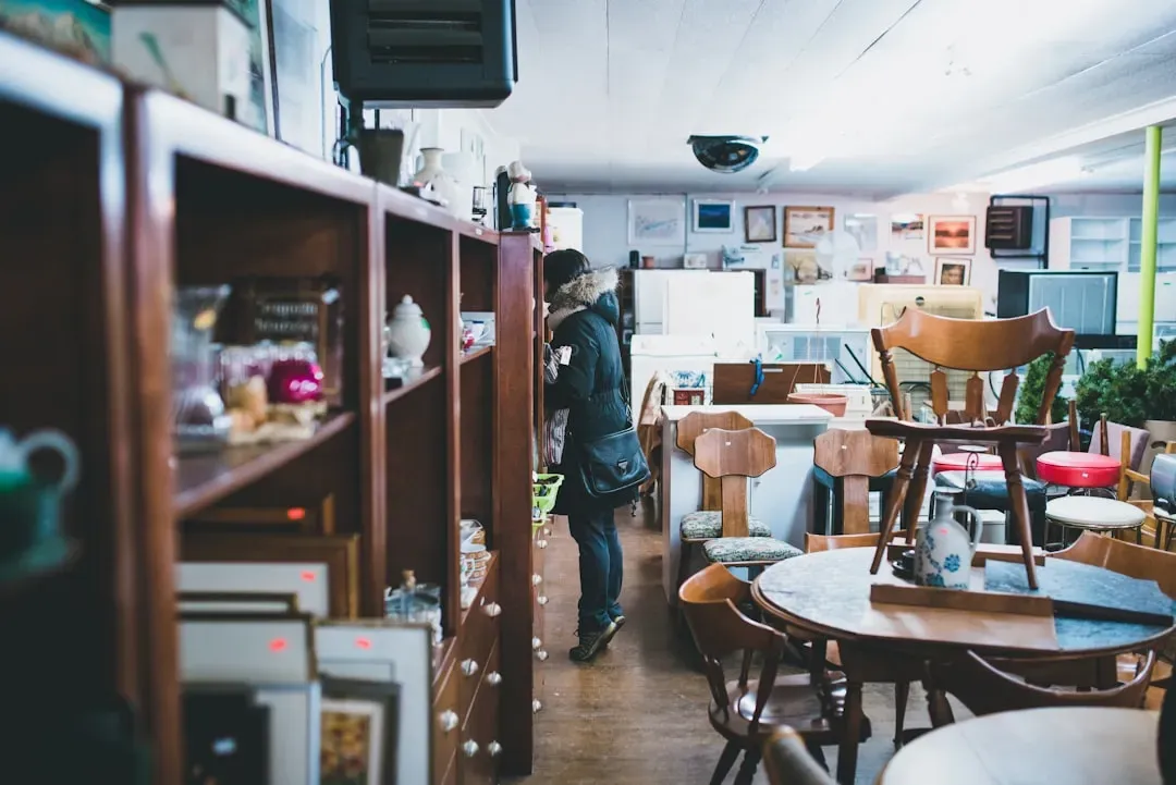Sustainability and secondhand style feed the cozy aesthetic (Image Credits: Unsplash)
