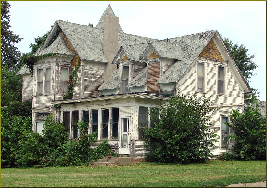 The Twenty-Year Abandonment Cycle (image credits: flickr)