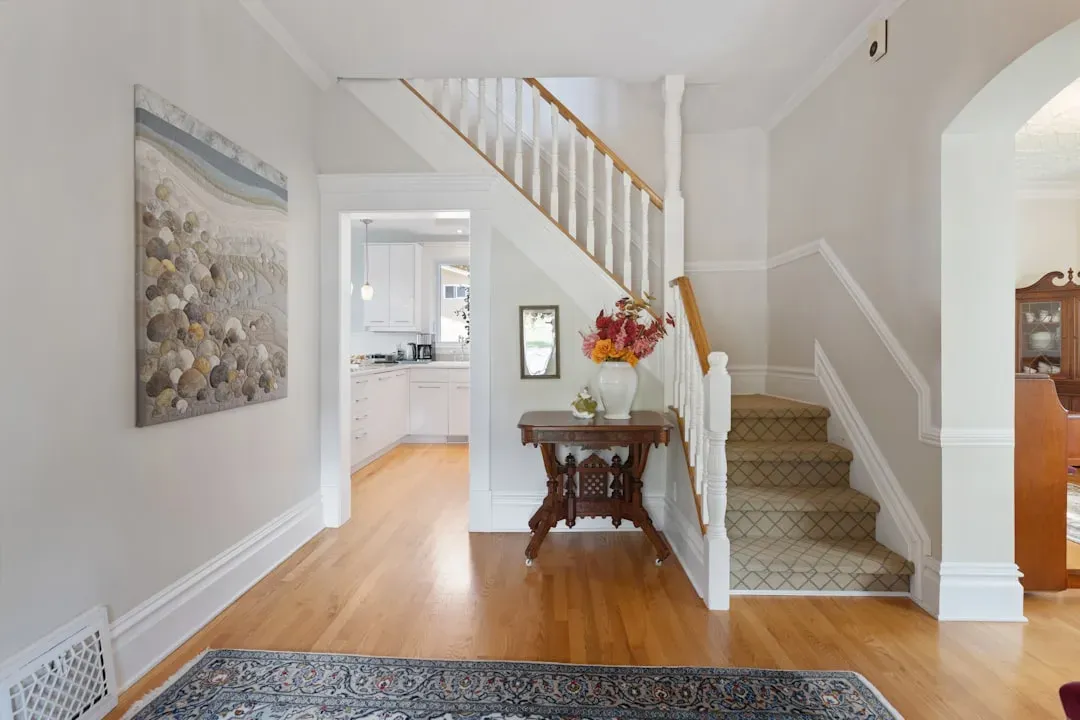 The Entryway Sets the Tone for Everything After (Image Credits: Unsplash)