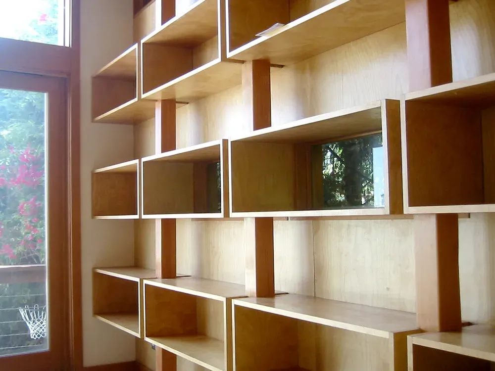 Built-In Shelving for Seamless Integration (Jeremy Levine Design, Flickr, CC BY 2.0)