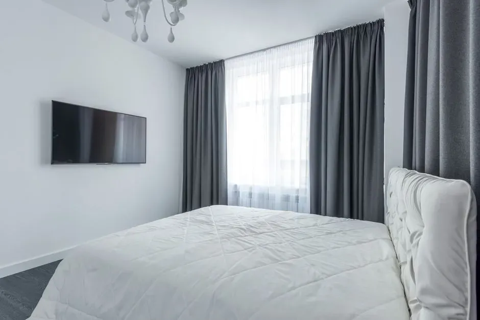 Color undertones and how they shift a space (Image Credits: Pexels)