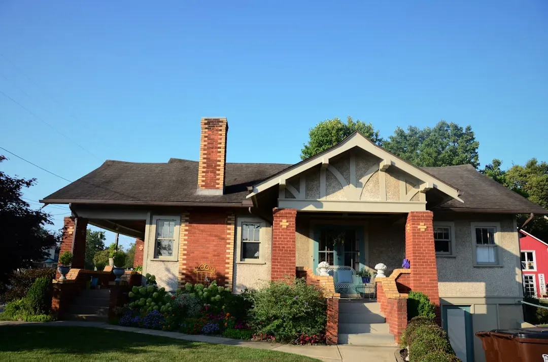 The Craftsman Bungalow: Built by Hand, Built to Last (Image Credits: Unsplash)