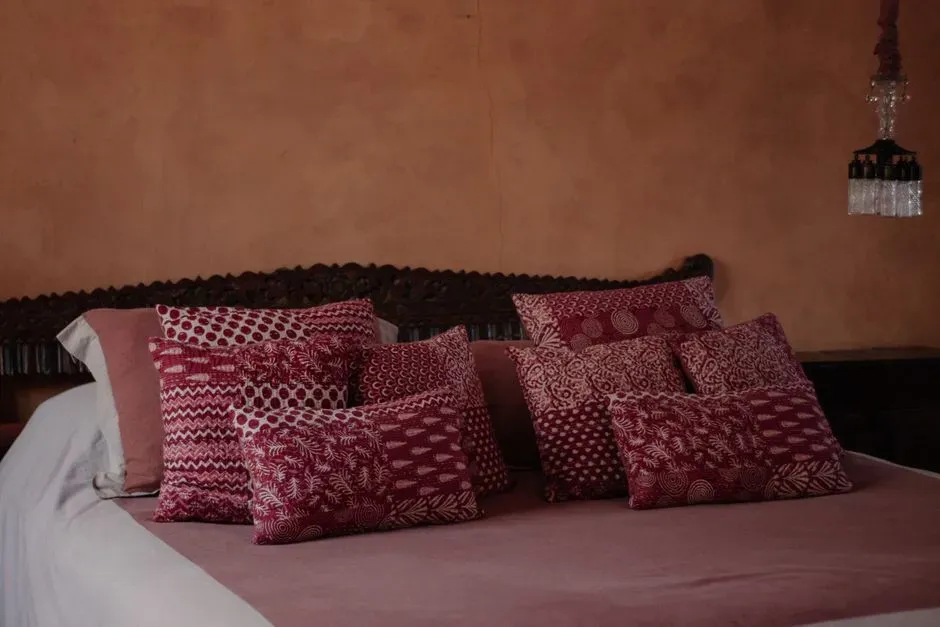 Deep, cocooning shades used with restraint (Image Credits: Pexels)