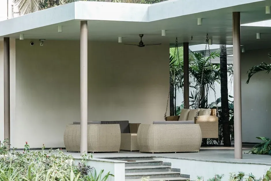 Comfortable seating that rivals indoor furniture (Image Credits: Pexels)