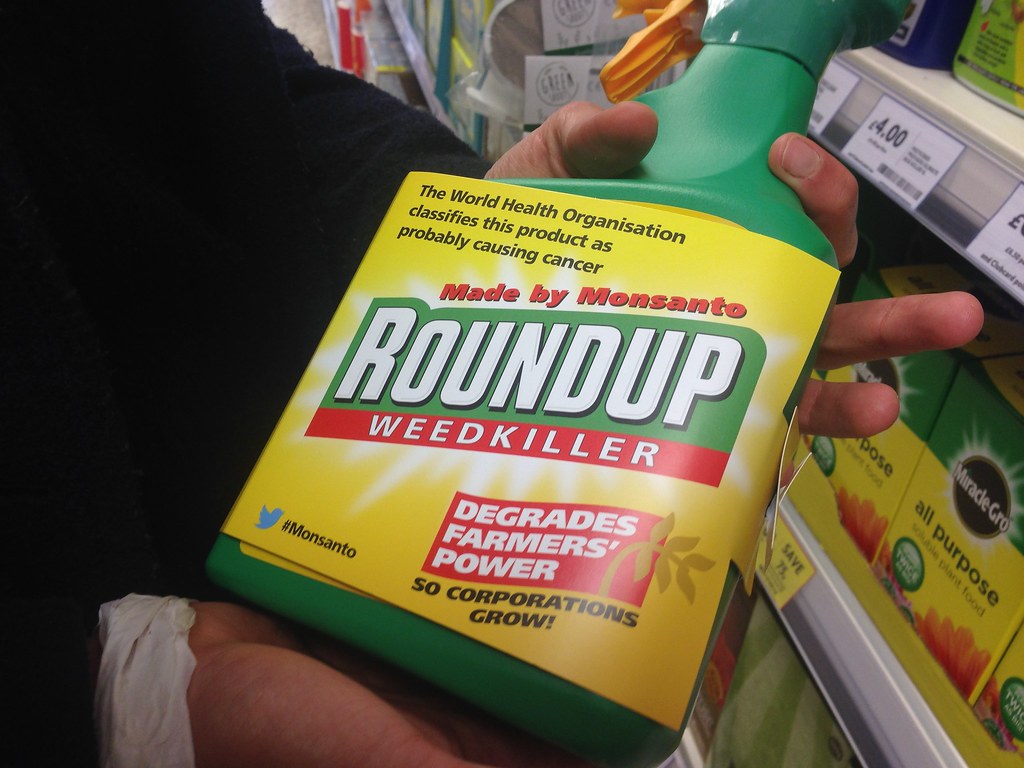 Chemical Herbicides and Weed Killers Under Attack (image credits: flickr)