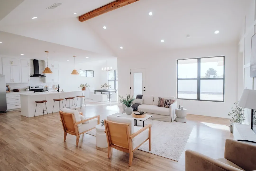 Open floor plans: bringing openness indoors (Image Credits: Unsplash)