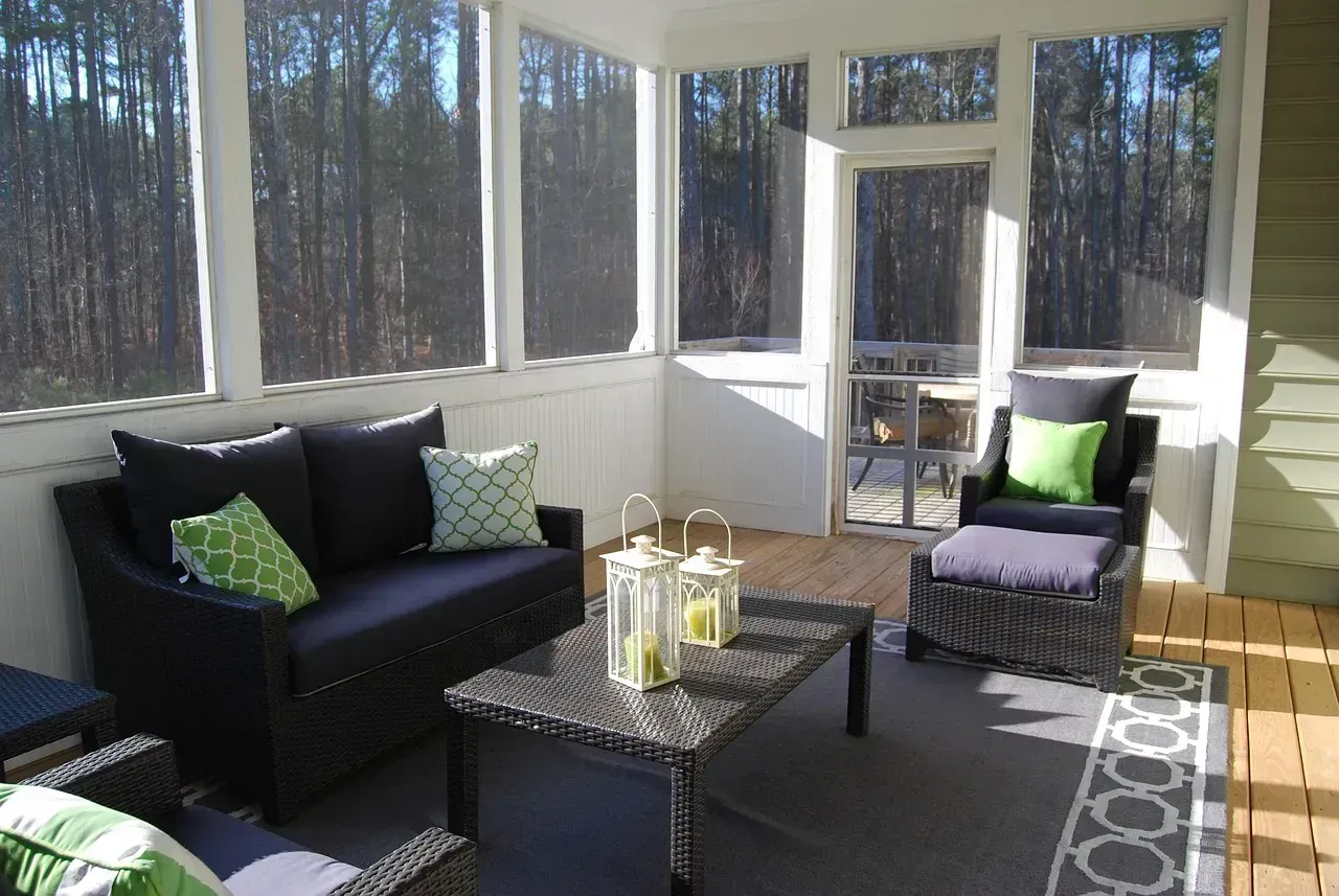 Sunrooms: Pretty but Impractical (Image Credits: Pixabay)