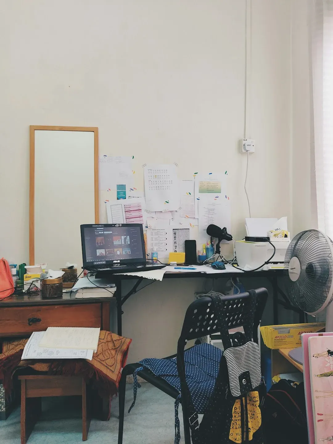 Clutter and Visual Noise (Image Credits: Unsplash)