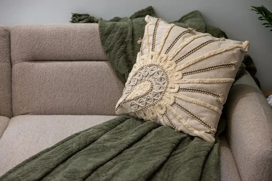 Textiles that invite touch (Image Credits: Pexels)