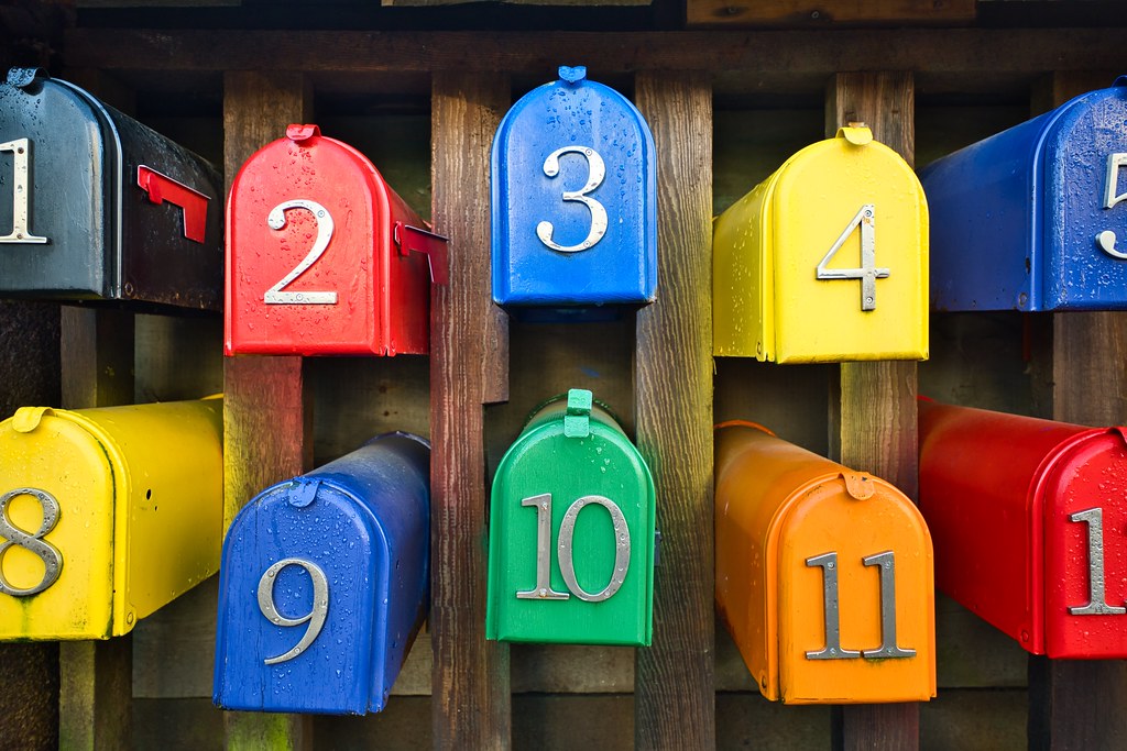The Mailbox Color Catastrophe (Image Credits: Flickr)