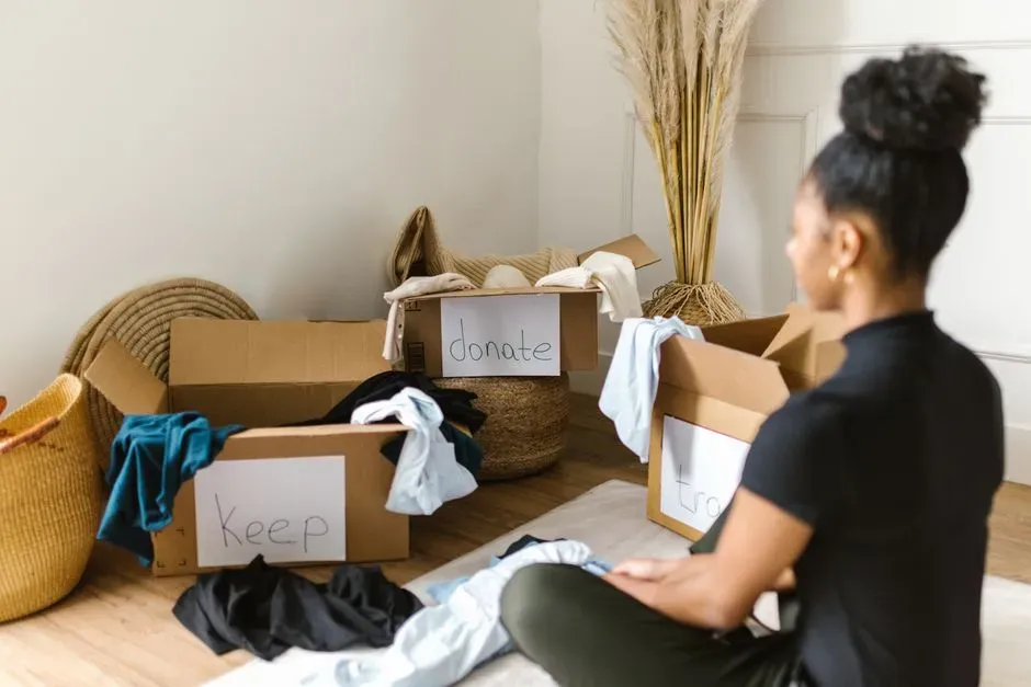Declutter in short, regular bursts (Image Credits: Pexels)