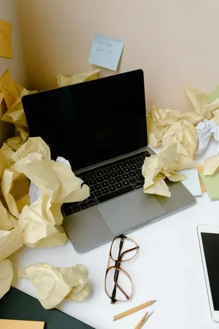 The Science Behind Clutter and Stress (Image Credits: Pexels)