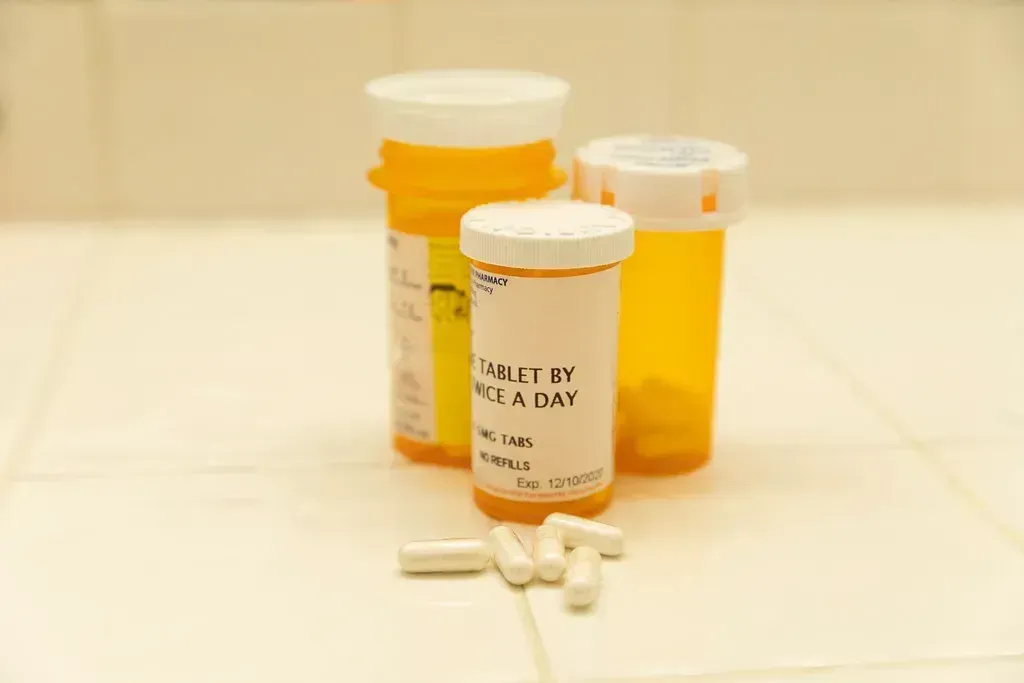 6. Expired Medications and Old Beauty Products (Image Credits: Flickr)