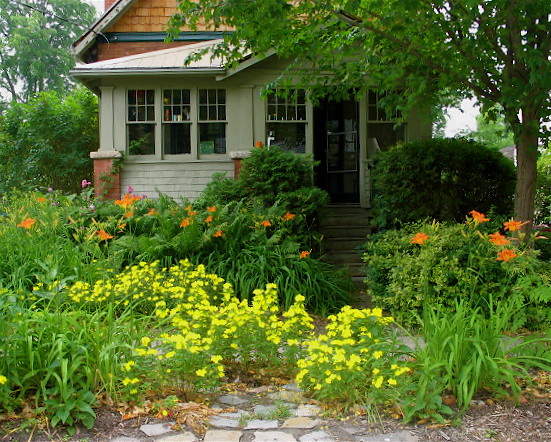 Garden Chemicals and Pesticides (image credits: flickr)