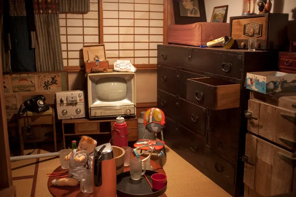 3. Unnecessary Extra Furniture Pieces (Image Credits: Flickr)