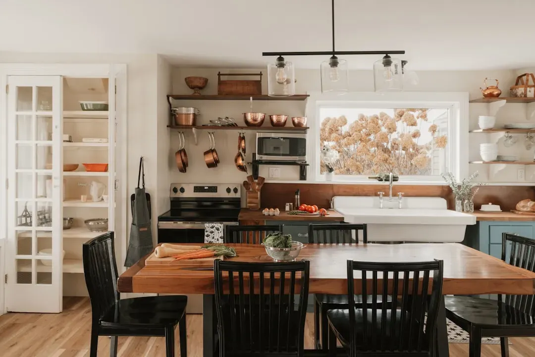 Give every cook their own elbow room (Image Credits: Unsplash)