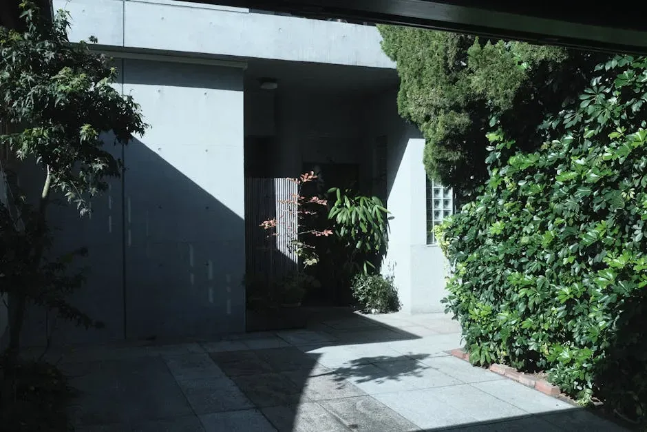 The Schindler House: Where California Modernism Was Born (Image Credits: Pexels)