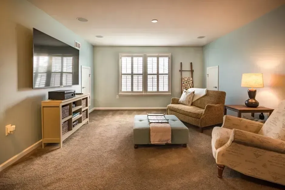 Comfortable seating for more than just the household (Image Credits: Pexels)