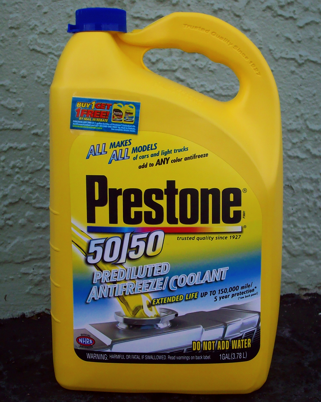 Antifreeze and Automotive Chemicals (image credits: By dno1967, CC BY 2.0, https://commons.wikimedia.org/w/index.php?curid=10592678)