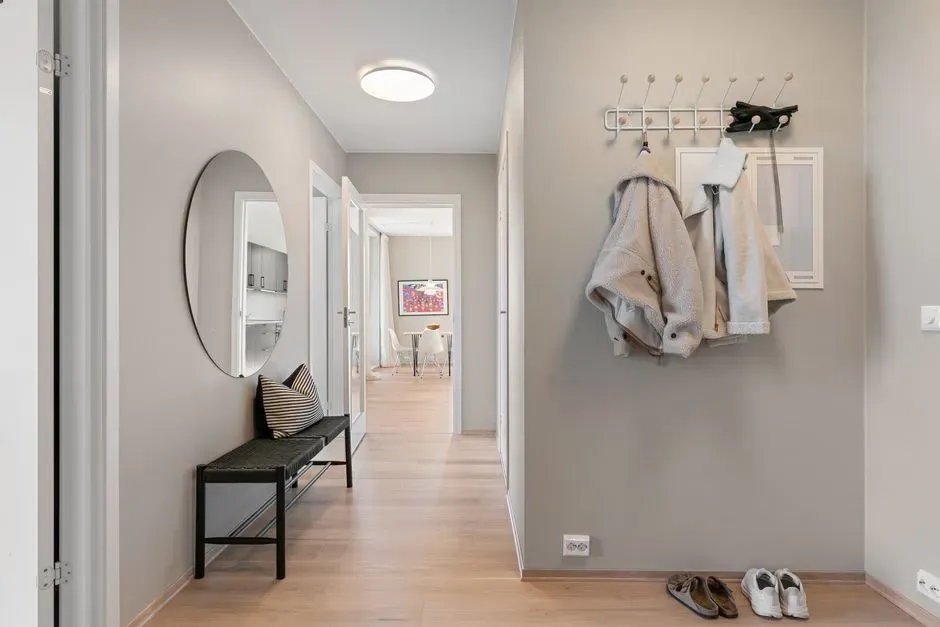 Color palettes that set the tone (Image Credits: Pexels)