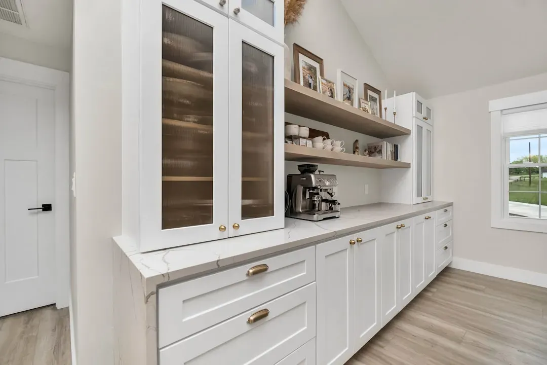 5. Built-In Look for Stock Kitchen Cabinets (Image Credits: Unsplash)