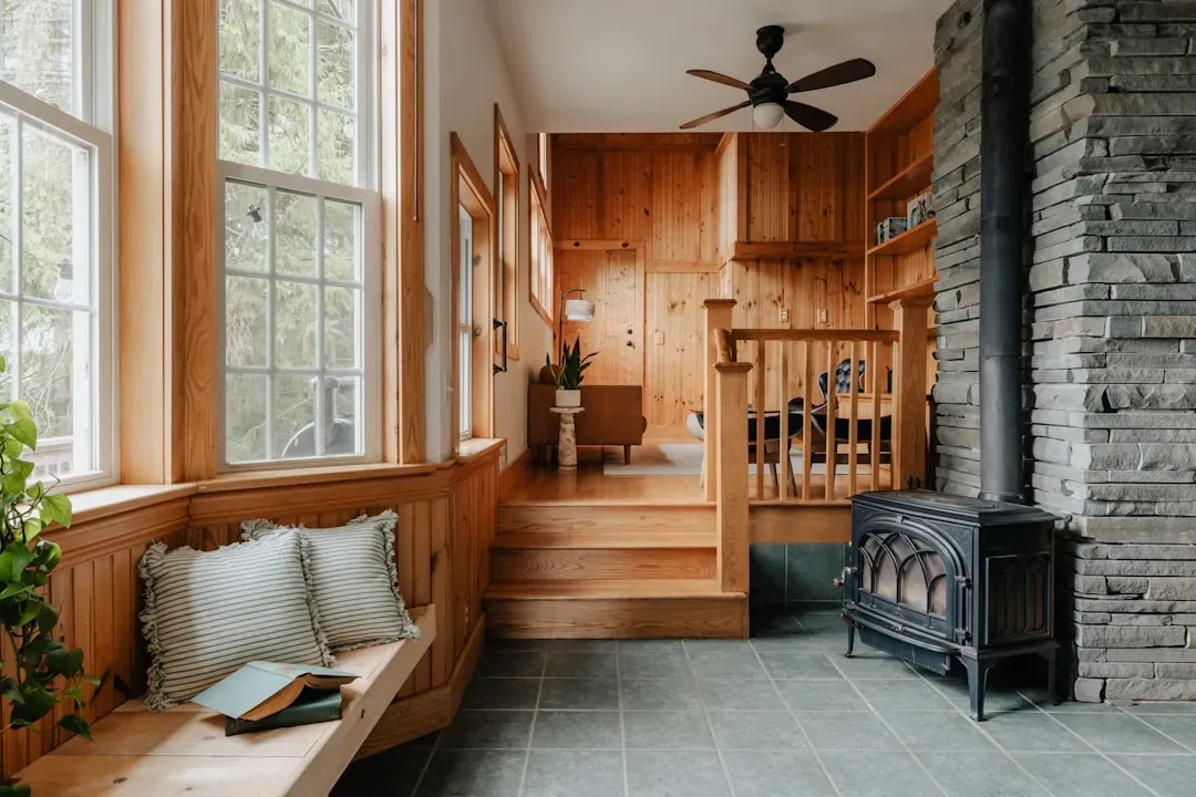 Reading Nooks and Quiet Retreats (Image Credits: Unsplash)