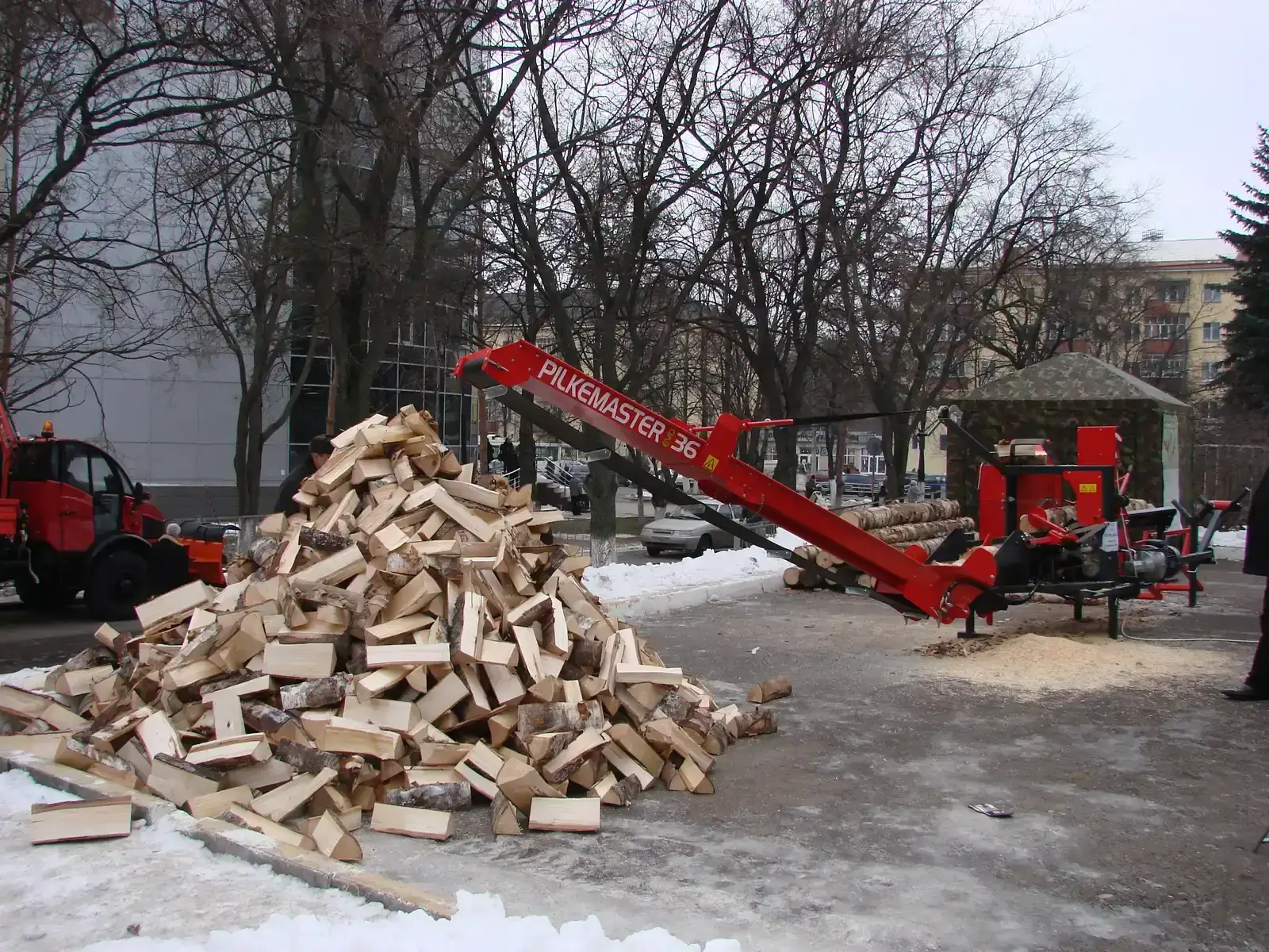 8. Gas-Powered Rototillers and Log Splitters (Image Credits: By Sergeev Pavel, Public domain)