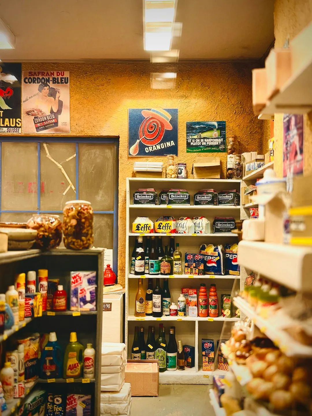 2. Swap Name Brands for Store Brands Without Guilt (Image Credits: Unsplash)