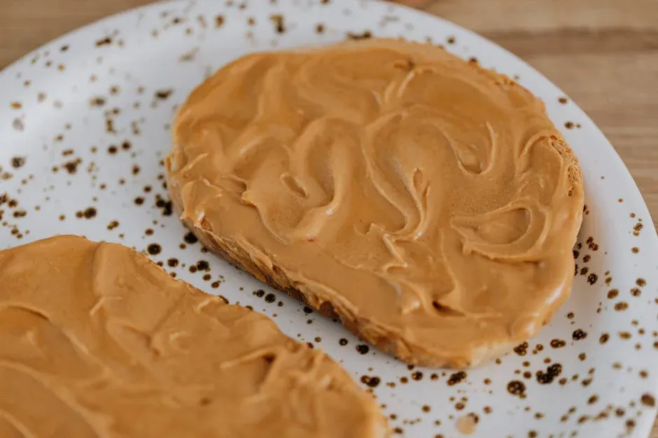 7. Whole Grain Toast with Nut Butter and Seeds (Image Credits: Pexels)