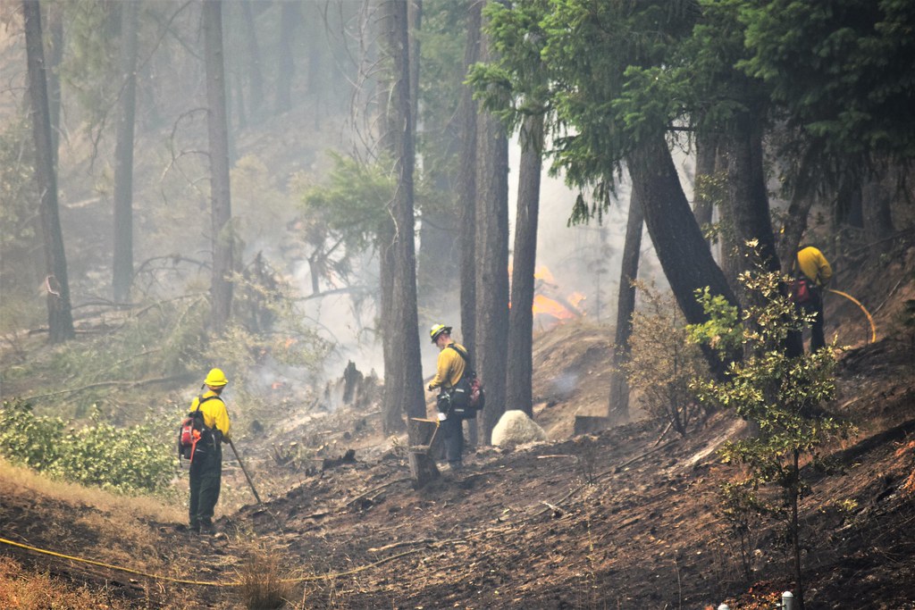 California: When Paradise Burns and Floods (image credits: flickr)