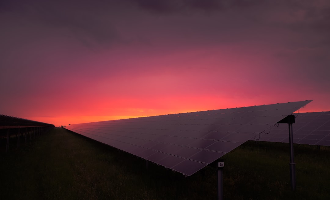 Hawaii Leads in Solar Penetration Per Capita (image credits: unsplash)