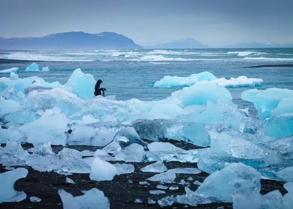 4. Arctic Sea Ice Would Decline (Image Credits: Rawpixel)