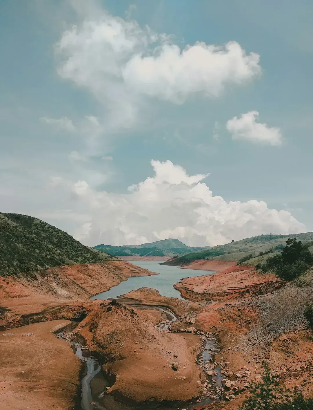 Drought and the Slow Disappearance of Water (Image Credits: Unsplash)