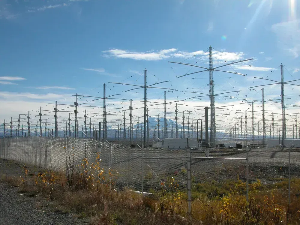 4. Attempting to "Hack" HAARP-Style Radio Transmissions (By Michael Kleiman, US Air Force, Public domain)