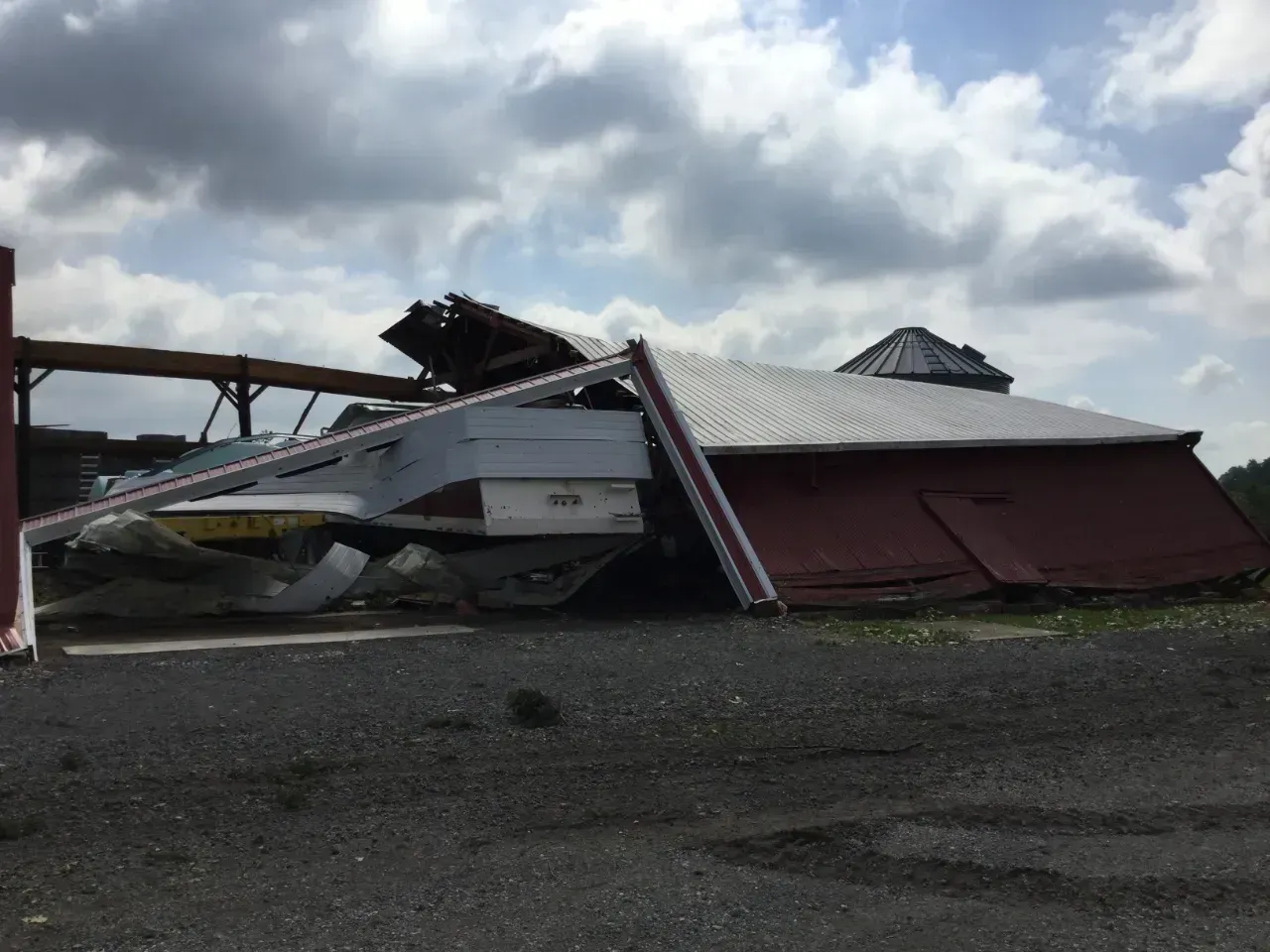 Indiana: the eastern edge of the same violent line (National Weather Service (Northern Indiana Office) - https://www.weather.gov/iwx/Derecho_20200810, Public domain)