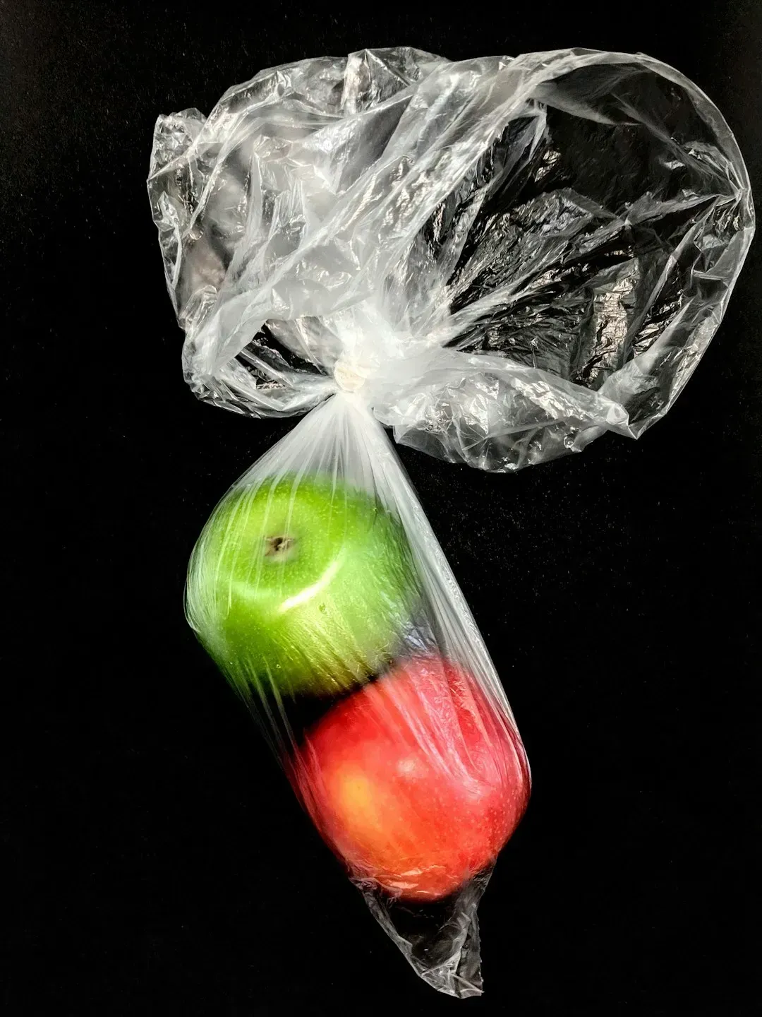7. Plastic bread bags and produce bags (Image Credits: Unsplash)