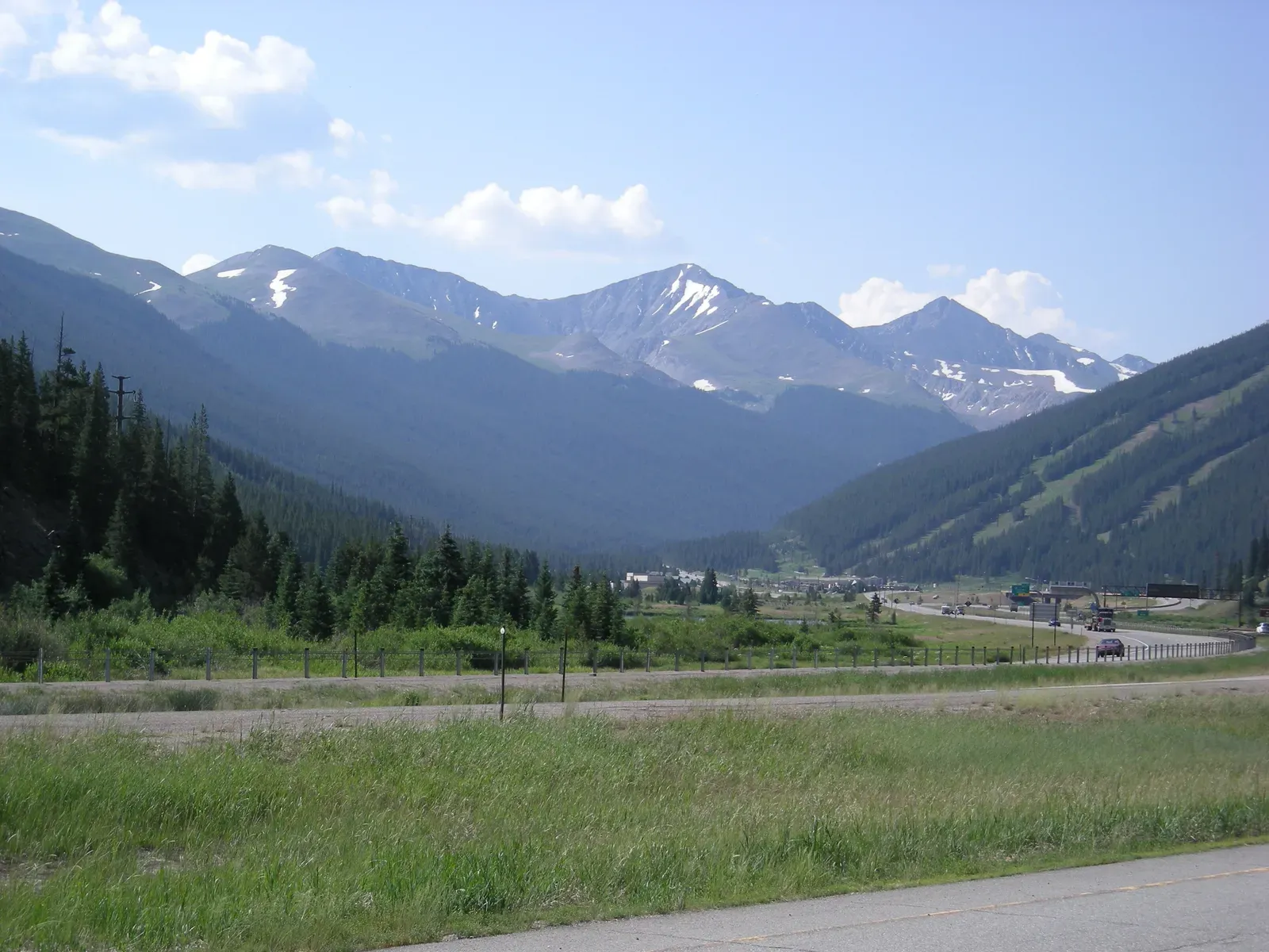 7. Colorado - Elevation as a Climate Buffer (Image Credits: Wikimedia)