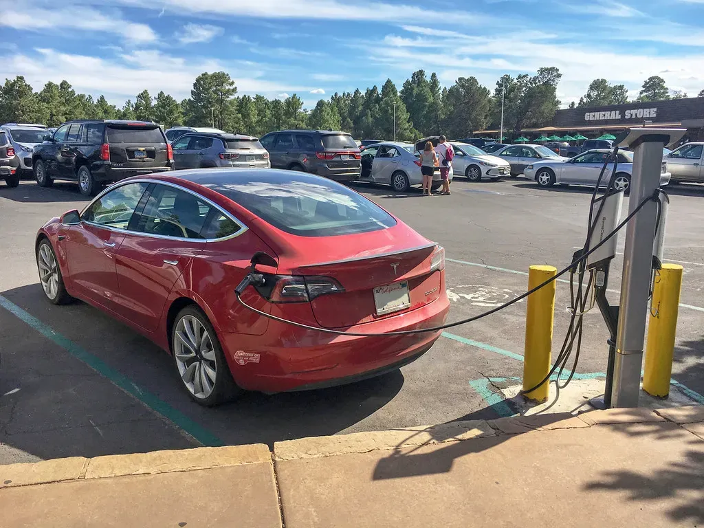 5. Heavier EVs Are Accelerating Tire Microplastic Pollution (Grand Canyon NPS, Flickr, CC BY 2.0)