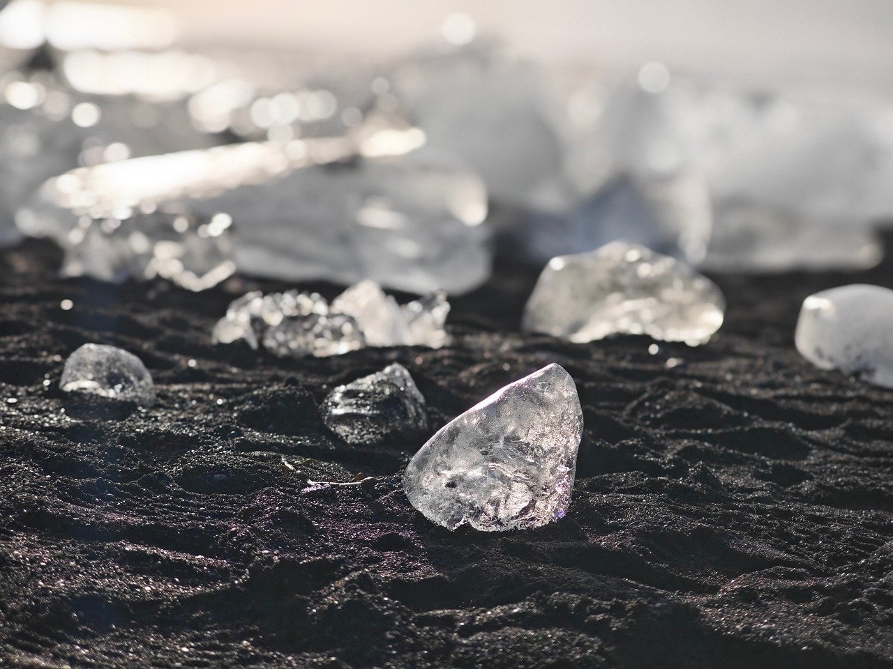 Glaciers Experience Catastrophic Mass Loss at Record Pace (image credits: pixabay)